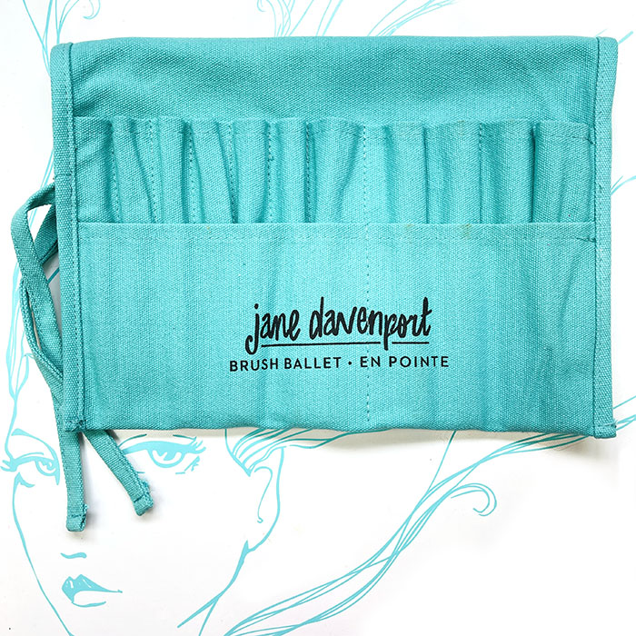 Jane Davenport Art Supplies Travel Wrap pennemappe
