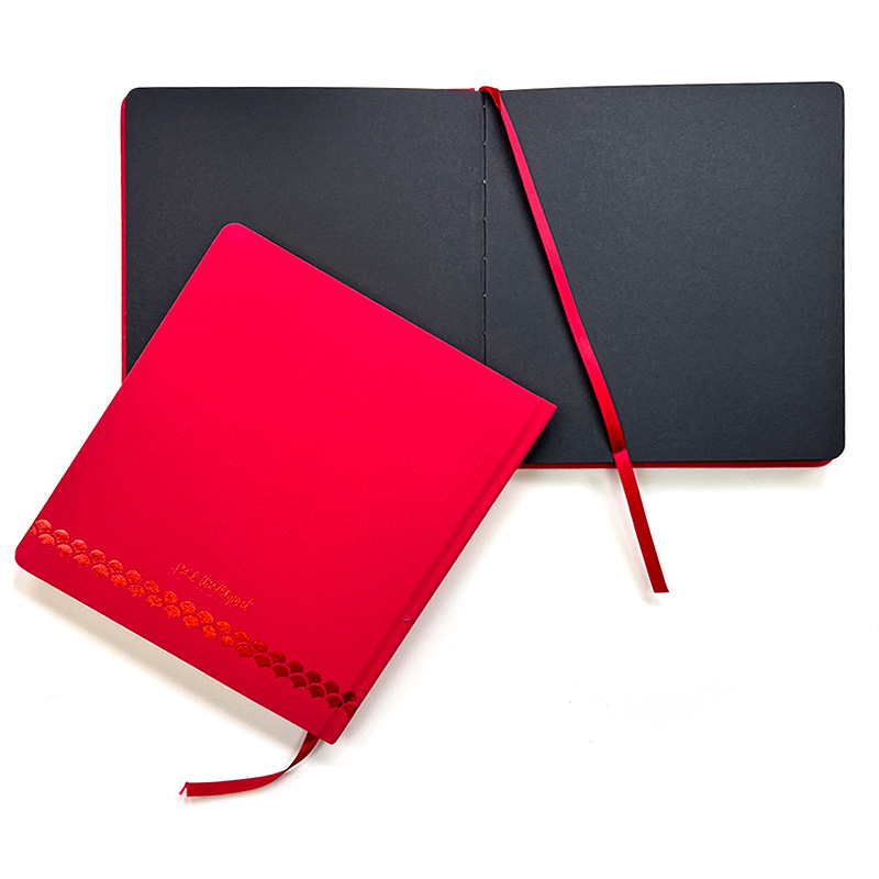 Jane Davenport A Little Black Magic square journal skissebok