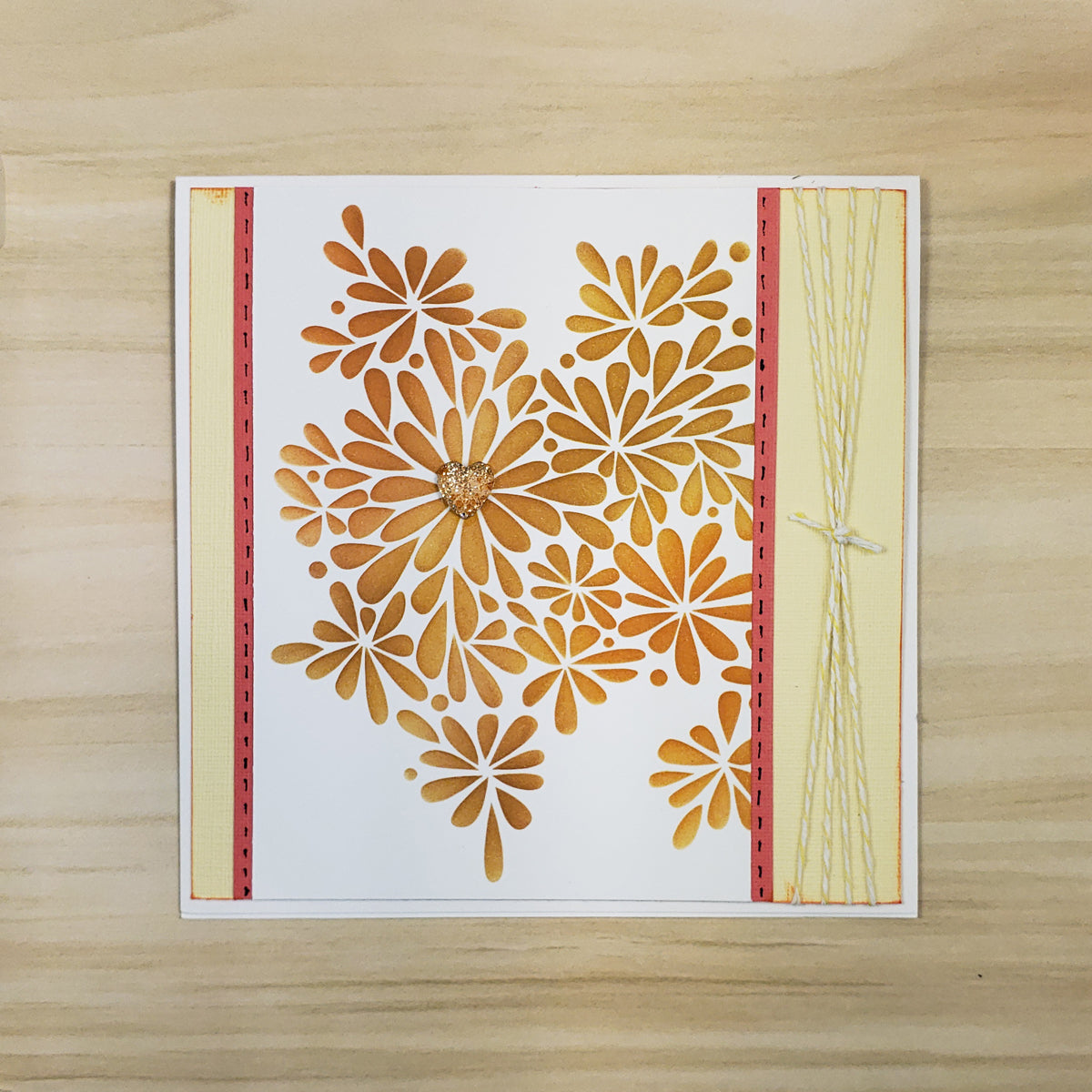 The Crafters Workshop TCW972 Petal Splash sjablong 6x6 blomst