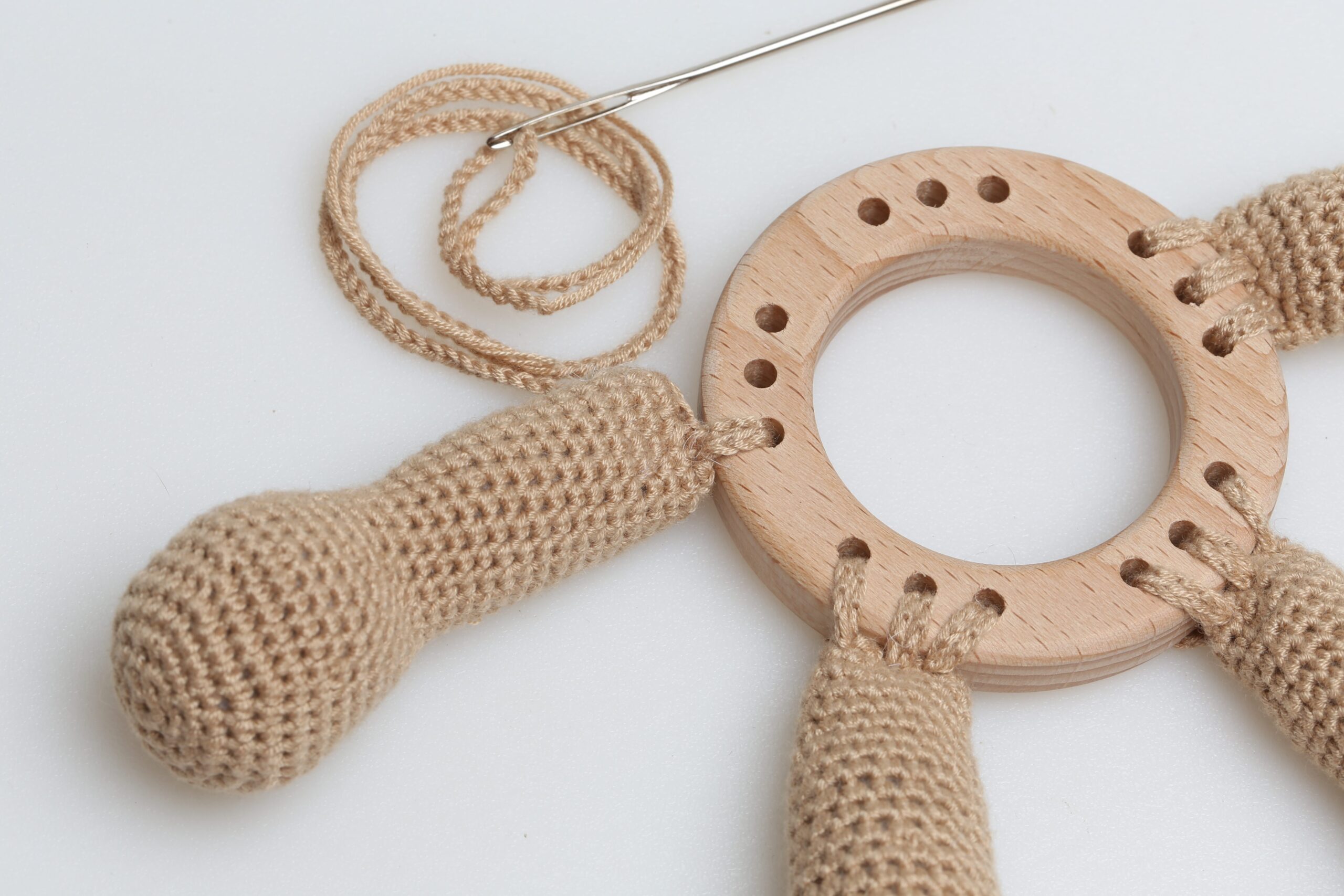 Go Handmade kanin på ring hekleoppskrift 18 cm