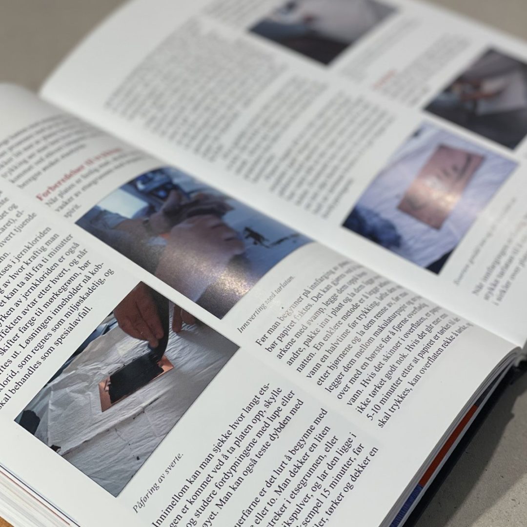 KEM Lille Blå materialhåndbok bok