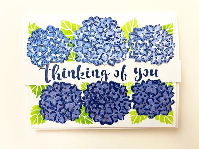 The Crafters Workshop TCW6043 Hydrangea Banner sjablong A2 lagdelt