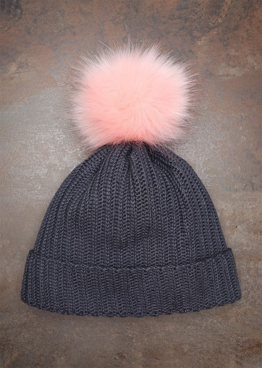 Go Handmade pompon med knapp 10 cm hvit fuskepels